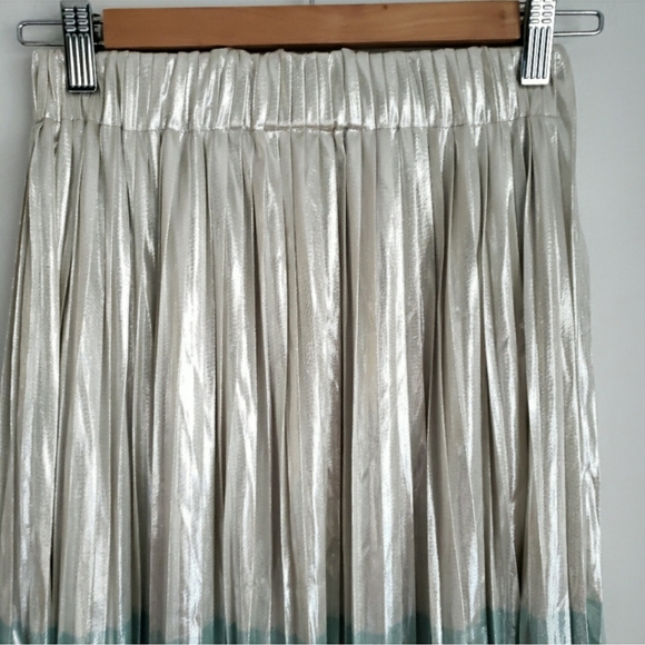 Zara Metallic Multi Colored Pleat Midi Skirt XS-S - Picture 3 of 6